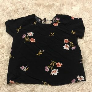 Abercrombie Black flower top